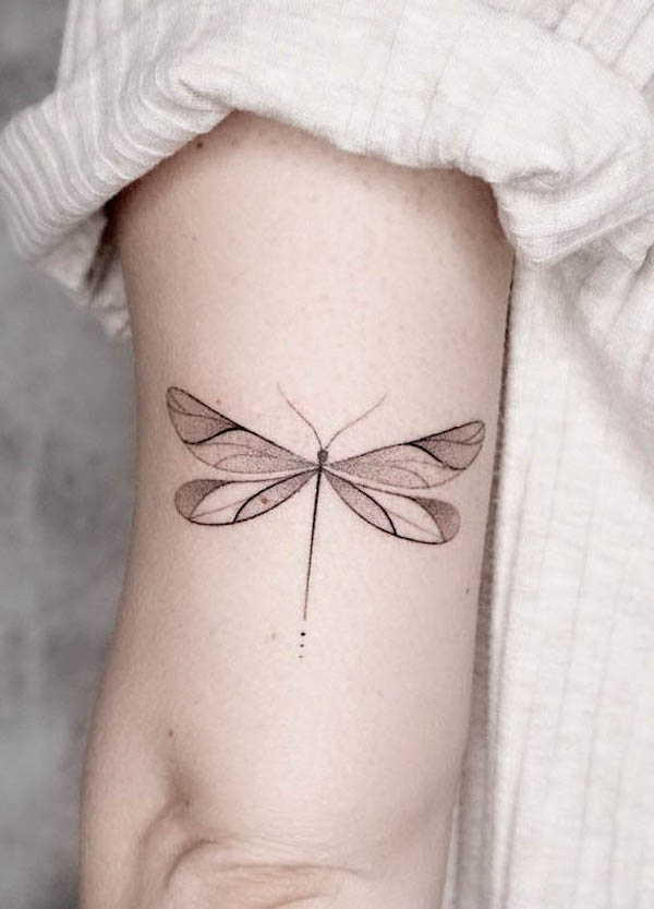 Simple dragonfly tattoo by @bymosler